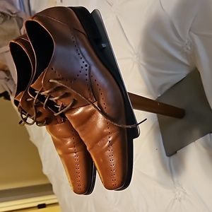 Stacy Adam's dress shoes  size 11m, color brown